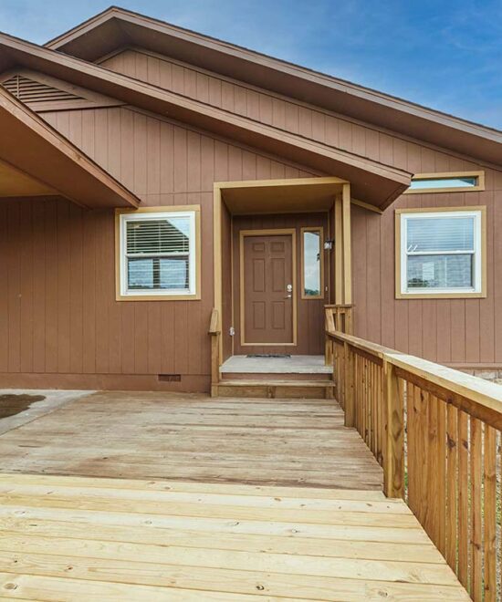 Appaloosa Vacation Home Porch & Entrance