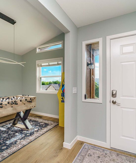 Appaloosa Vacation Home Entrance & Game Room