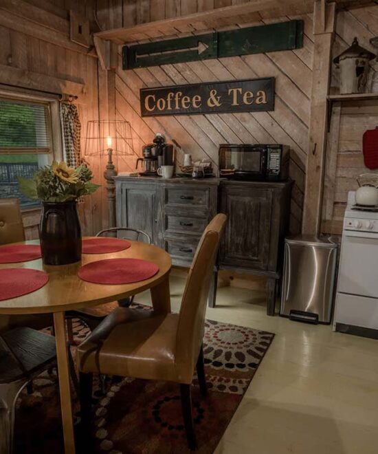 Sundown Cottage Vacation Rental Kitchen & Dining Room
