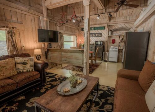 Sundown Cottage Vacation Rental Open Plan Living Room, Dining Room & Kitchen