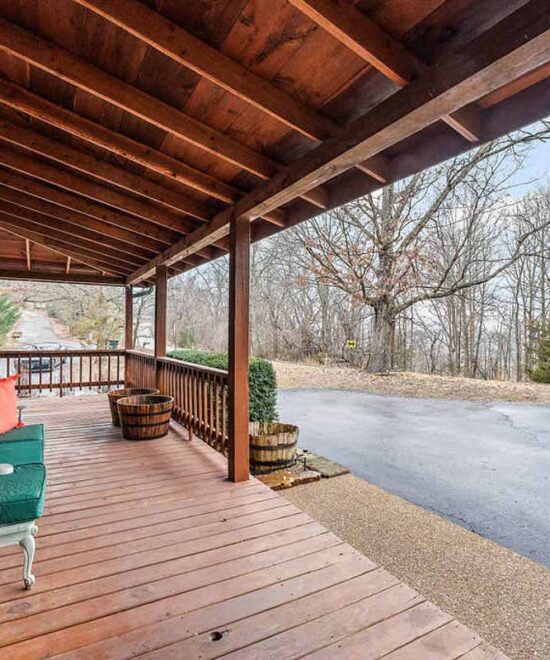 View Point Cabin Vacation Rental Front Porch