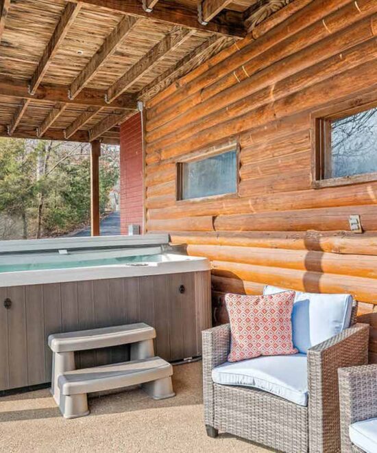View Point Cabin Vacation Rental Hot Tube & Seating Area