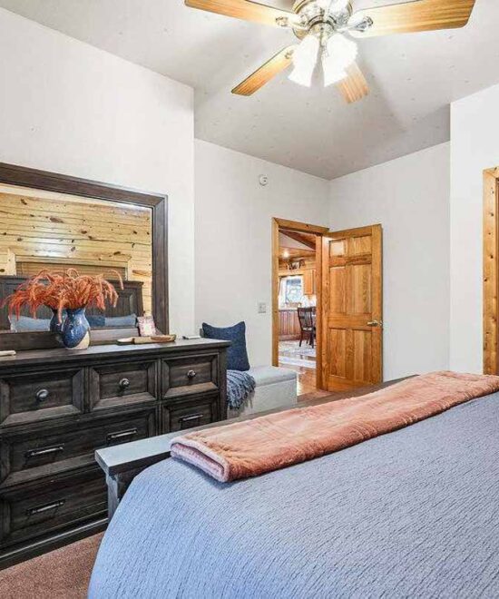 View Point Cabin Vacation Rental Bedroom Dresser