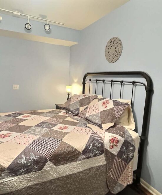 Tranquil Mountain Retreat Lower Level 2nd Bedroom Queen Bed