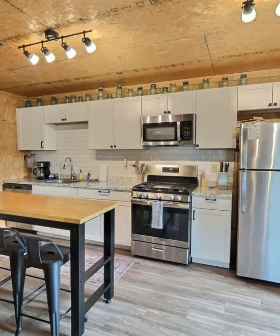 Bunkroom at Hogscald Vacation Rental Full Kitchen